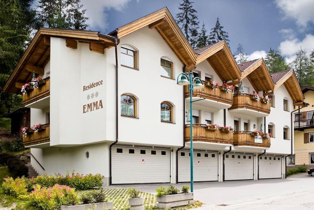 Residence Emma Доббиако Экстерьер фото